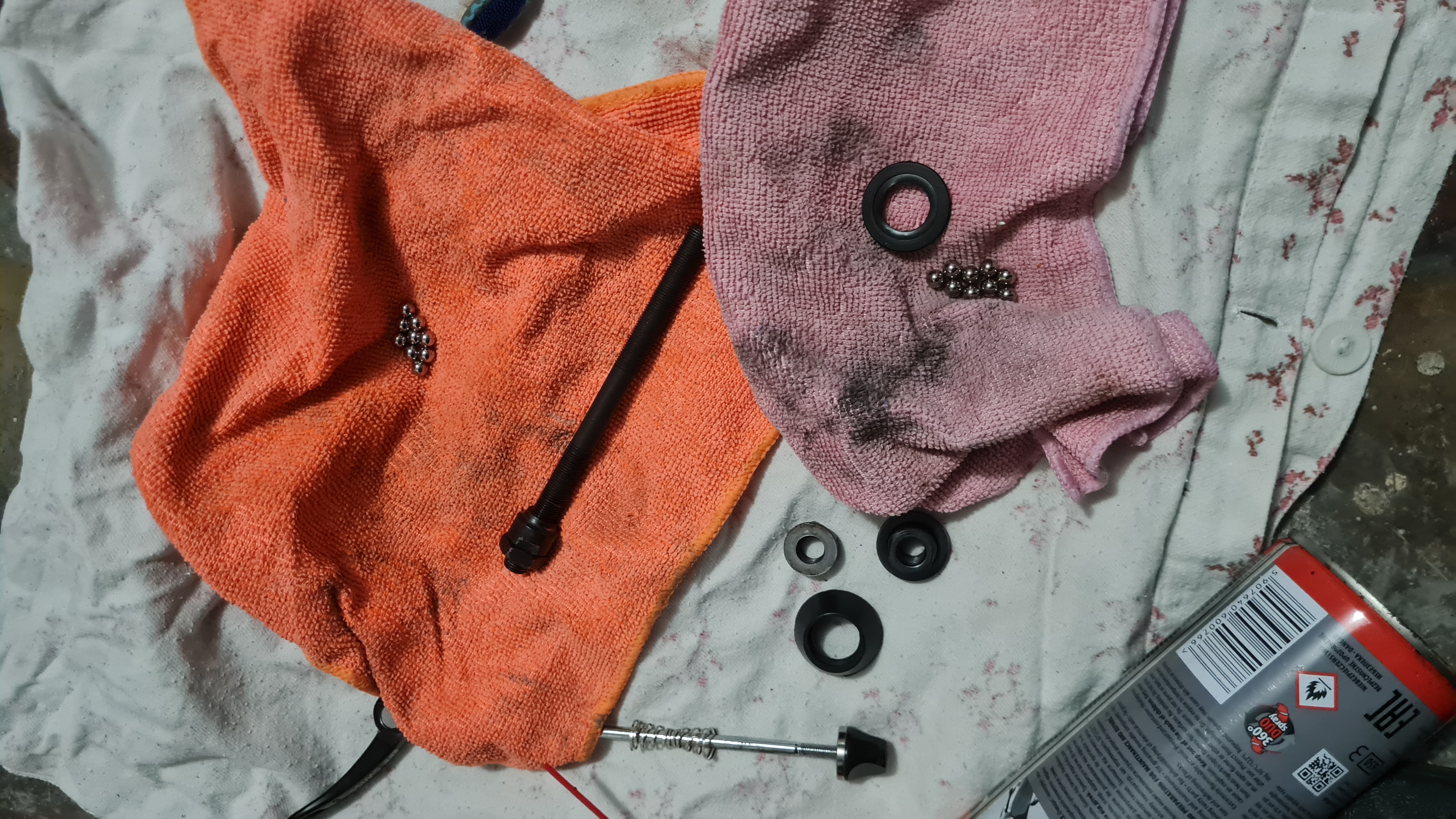 Konusy i kulki – precyzyjna robota ⚙️